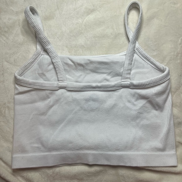 Colsie Ribbed White Crop Top - Picture 2 of 3